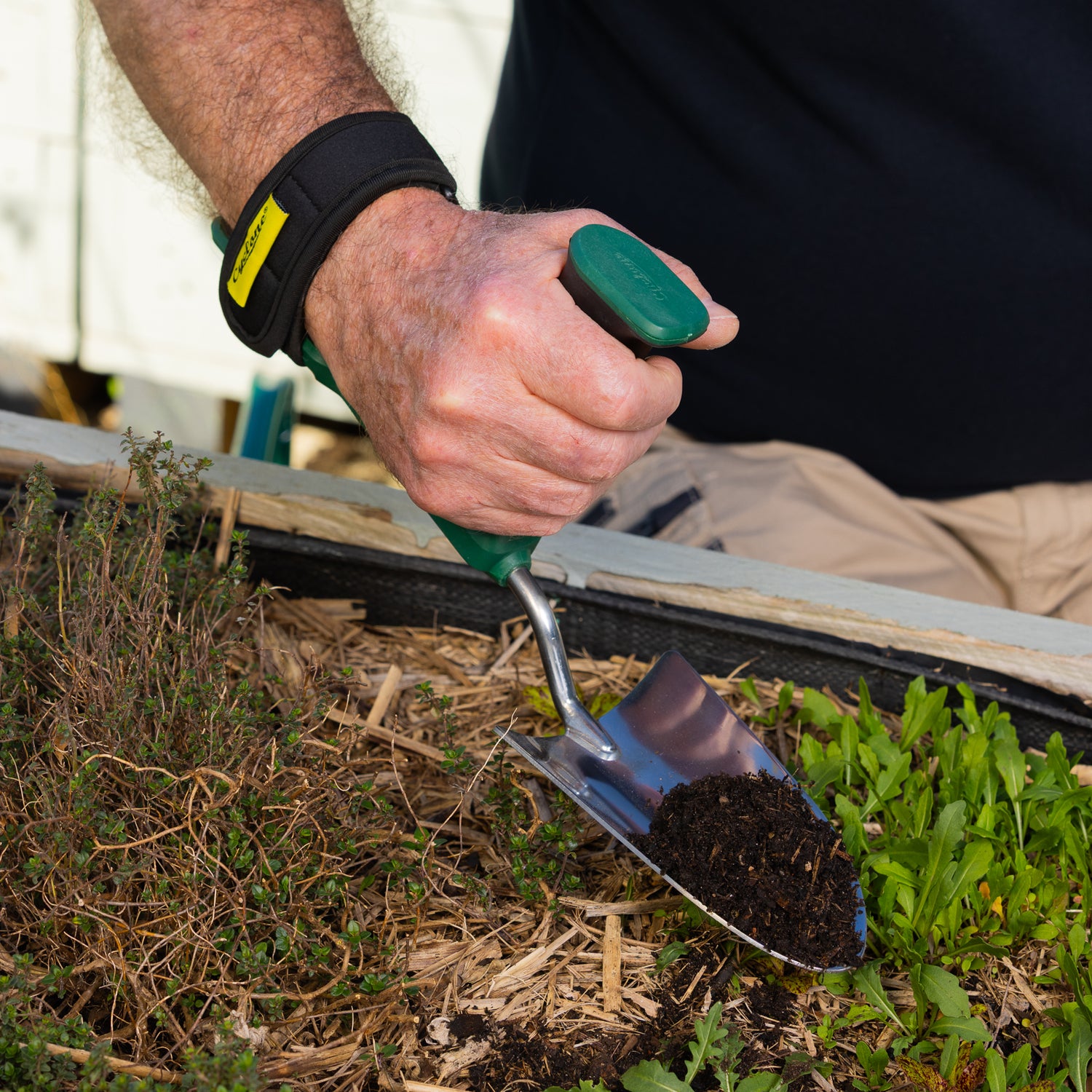 Forearm Support Garden Trowel