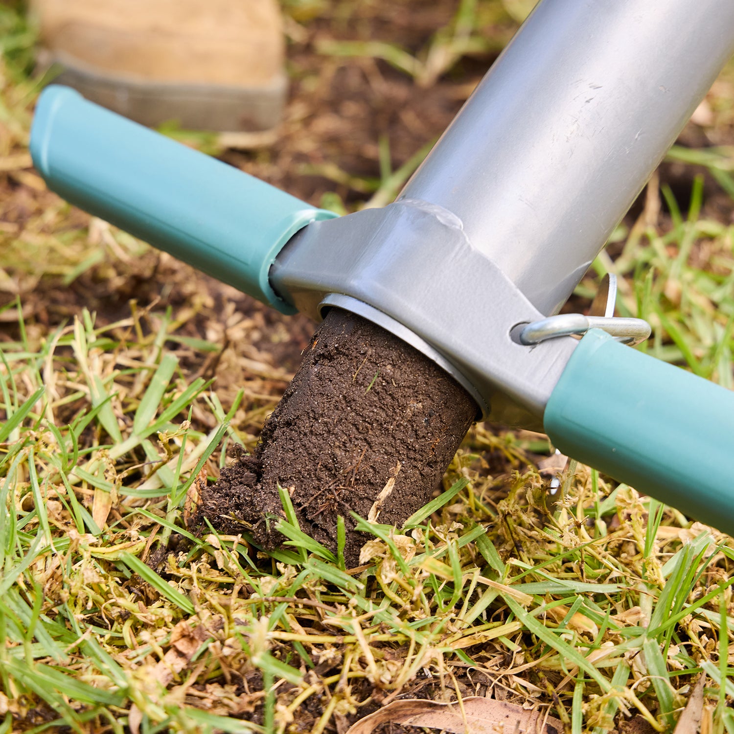 Soil & Lawn Plugger