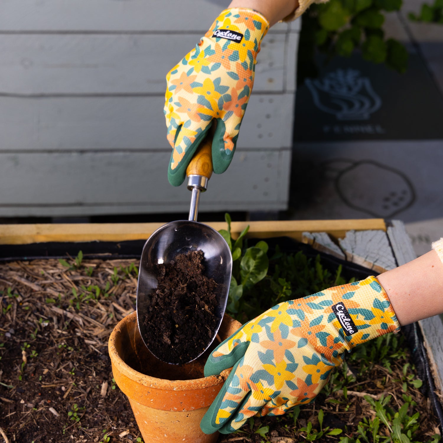 Geoflow Patterned Gloves