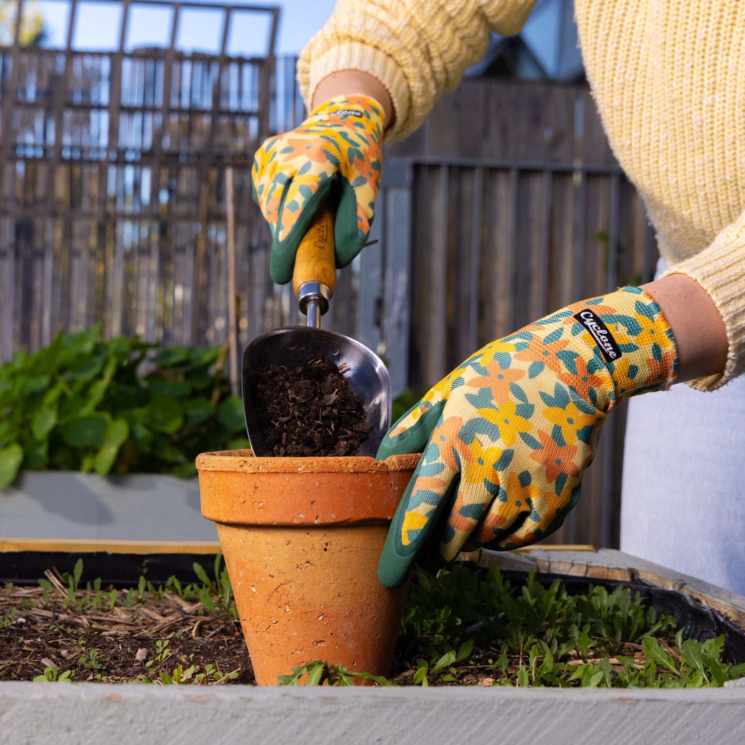 Geoflow Patterned Gloves