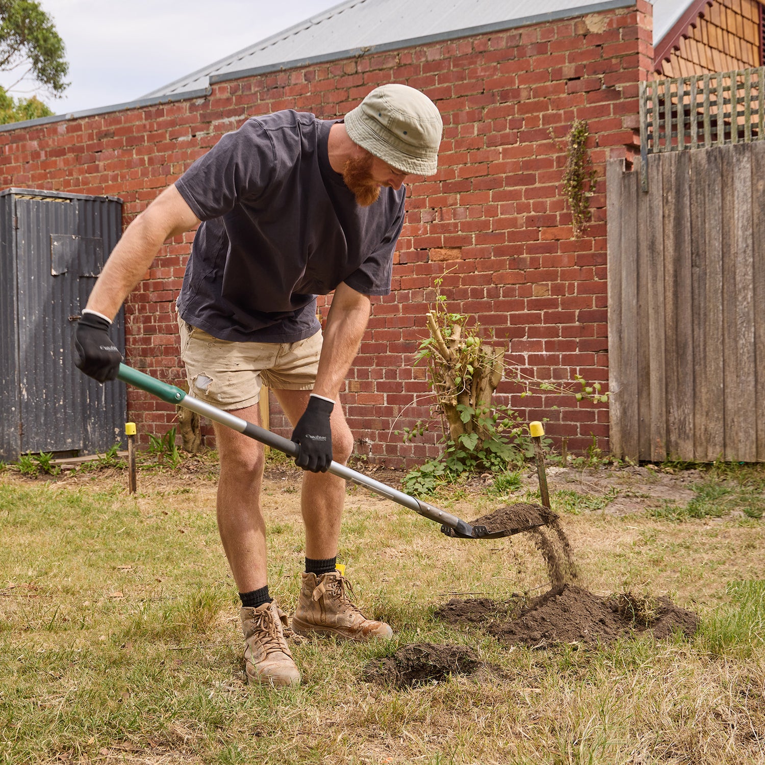 Digging Tools Example Long Handle Fibreglass Post Hole Shovel – Cyclone Tools